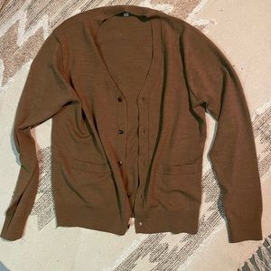 Worn men’s slim fit Club Monaco cardigan.